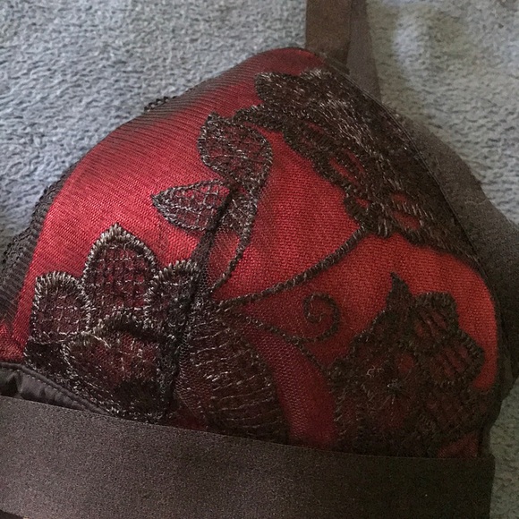 Red floral bralette - Picture 2 of 3